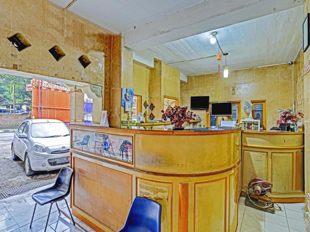 Oyo 90238 Hotel Nusantara Cirebon Exteriér fotografie